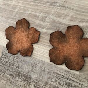 Brown Real Leather Flower-Shaped Coasters